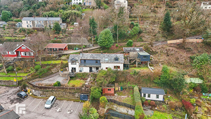 6 Bedroom Cottage For Sale In Garth Hill, Gwaelod-y-Garth, Cardiff, CF15