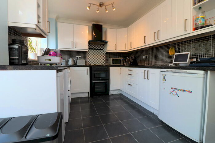 3 Bedroom Terraced House To Rent In Pickwick Avenue, Newlands Spring, Chelmsford, CM1