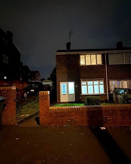 2 Bedroom Semi-Detached House To Rent In Prior Street, Oldham, OL8