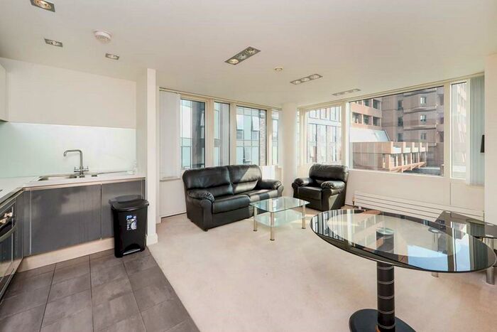 2 Bedroom Apartment To Rent In Strand Street, Liverpool, Merseyside, L1