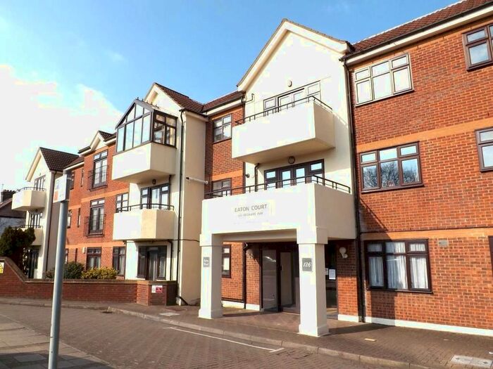 1 Bedroom Flat For Sale In Eaton Court, Edgware Way, HA8