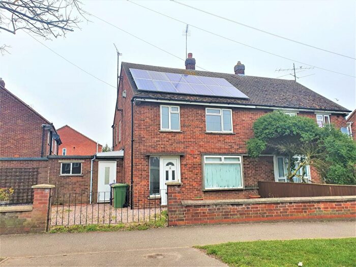 3 Bedroom Semi-Detached House To Rent In St Michaels Avenue, Wisbech, PE13
