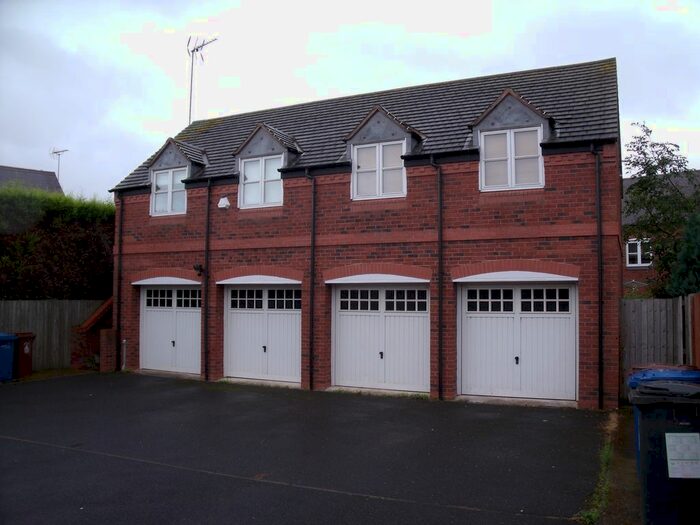 1 Bedroom Flat To Rent In Two Trees Close, Tamworth, Staffordshire, B78