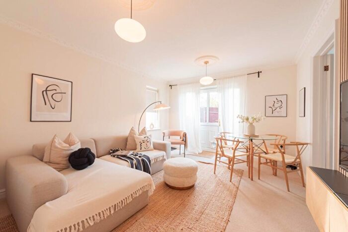 2 Bedroom Flat For Sale In Varsity Place, John Towle Close, Oxford, Oxfordshire, OX1