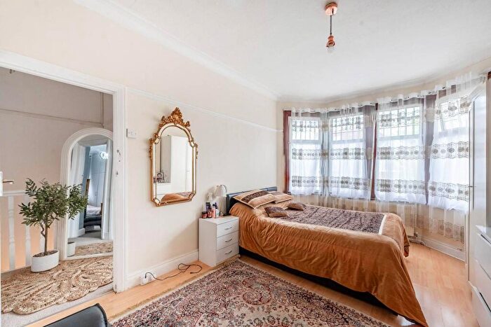 3 Bedroom Detached House For Sale In Cunningham Park, Harrow, HA1