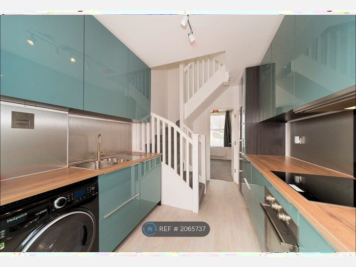 3 Bedroom End Of Terrace House To Rent In Pretoria Road, London, E11