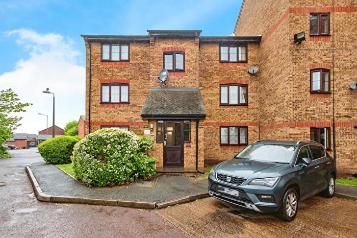 1 Bedroom Flat For Sale In Falcon Avenue, Grays, RM17