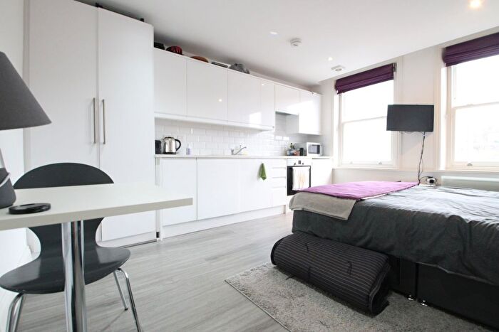 Studio To Rent In Finchley Road, London, NW3