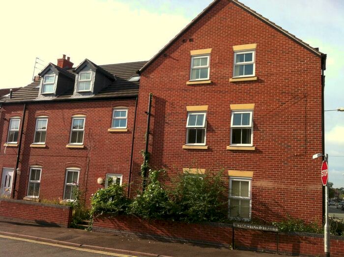 2 Bedroom Flat To Rent In Wyggeston Street, Burton-On-Trent, DE13