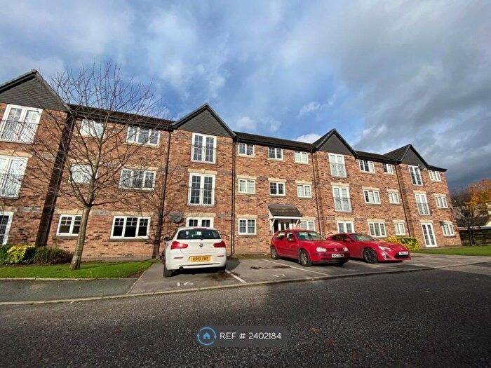 2 Bedroom Flat To Rent In St. Georges Court, Ashton-In-Makerfield, Wigan, WN4