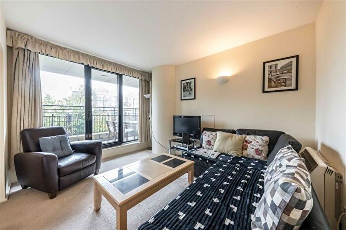 1 Bedroom Flat To Rent In Cromwell Road, South Kensington, SW7