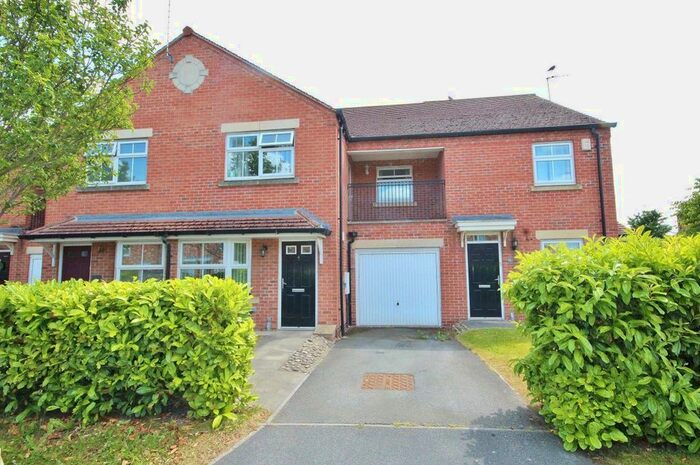 3 Bedroom Terraced House To Rent In Larch Road, Selby, YO8