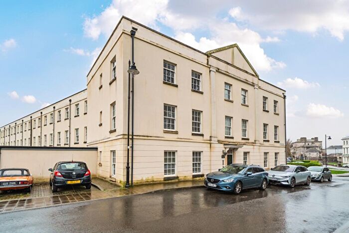 2 Bedroom Flat To Rent In Boundary House, Mount Wise, Plymouth, PL1