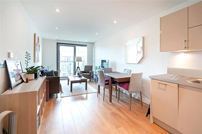 1 Bedroom Apartment For Sale In Aqua Vista Square, Poplar, E3