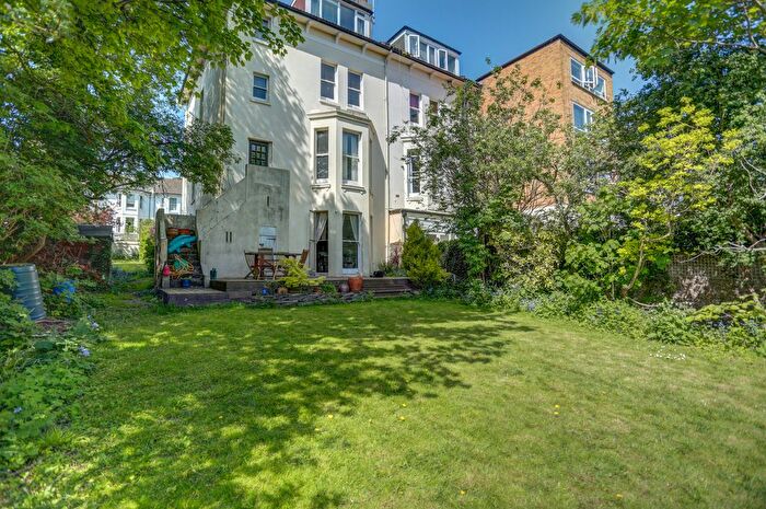 6 Bedroom Semi-detached House For Sale In Clermont Terrace, Brighton, BN1