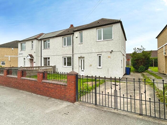 3 Bedroom Semi-Detached House For Sale In Stuart Street, Thurnscoe, Rotherham, S63