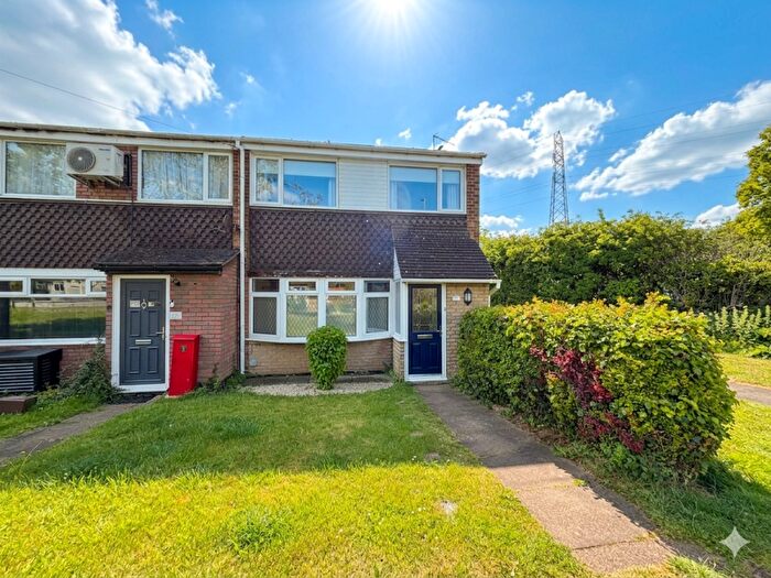 3 Bedroom End Of Terrace House For Sale In Admirals Way Daventry Northamptonshire, NN11