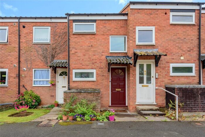 1 Bedroom Maisonette To Rent In Huxley Close, Uxbridge, UB8