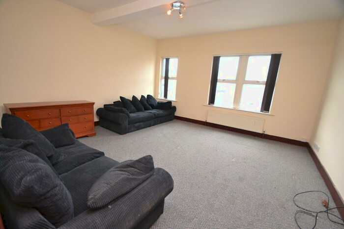 2 Bedroom Flat To Rent In Shelford Road, Radcliffe-on-trent, NG12