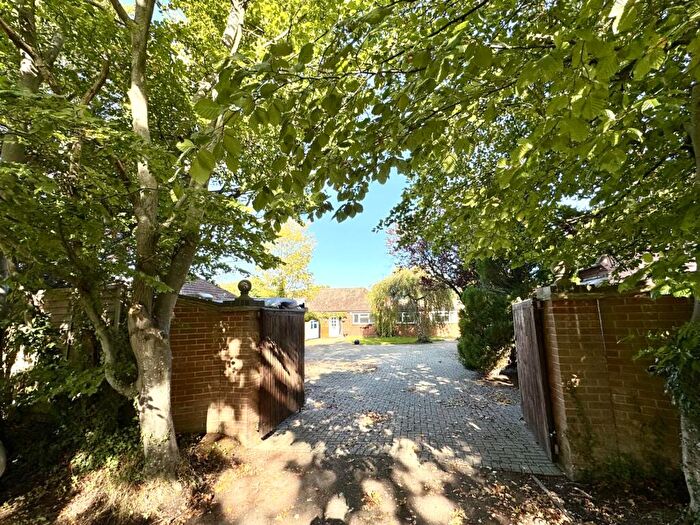 4 Bedroom Detached House For Sale In Mattingley, Hound Green, RG27