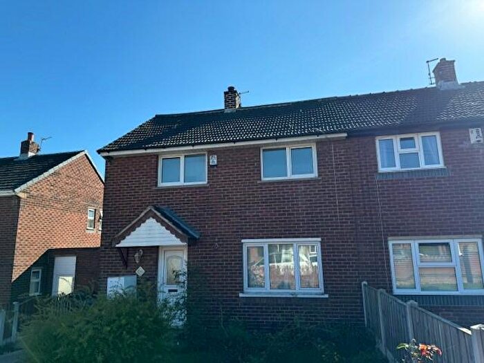 3 Bedroom House To Rent In Lindhurst Road, Barnsley, S71