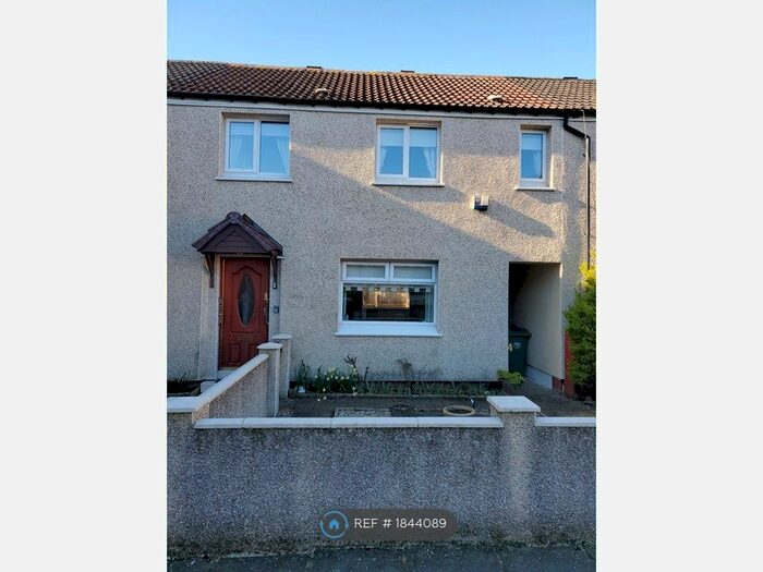 3 Bedroom Terraced House To Rent In Moray Place, Linwood, PA3