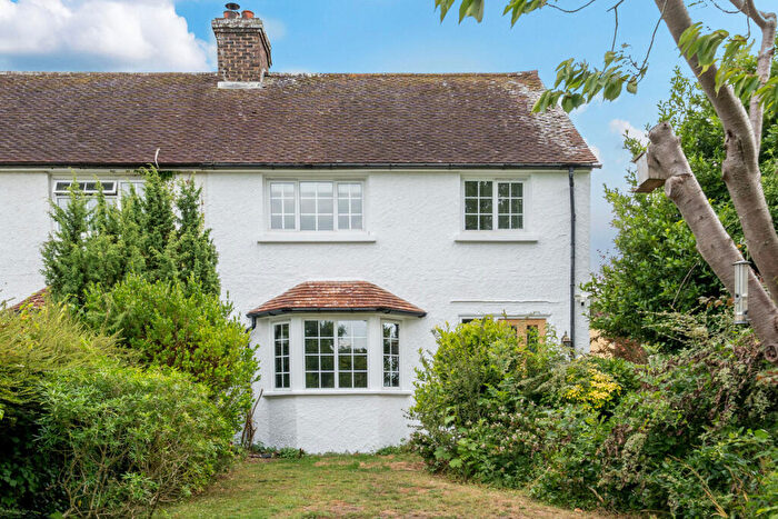 3 Bedroom Semi Detached House For Sale In Wish Hill, Eastbourne, BN20