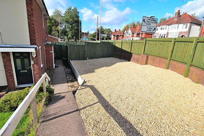 2 Bedroom Flat For Sale In Grange Crescent, Halesowen, B63