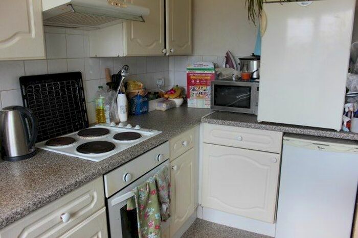 1 Bedroom Flat To Rent In Pixton Way, Croydon CR0