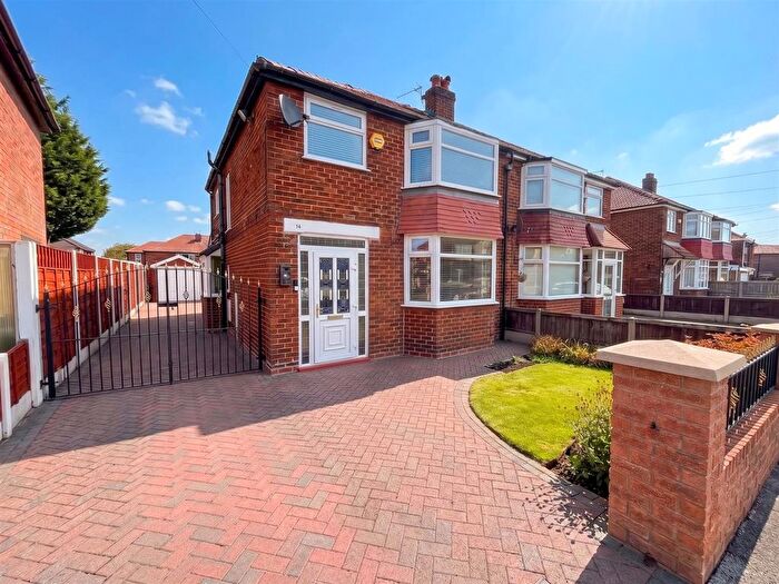 3 Bedroom Semi-Detached House For Sale In Braemar Drive, Sale, M33