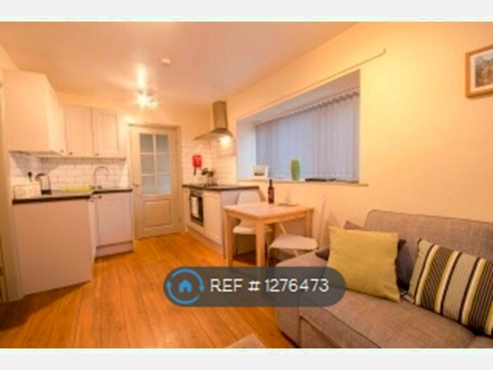 1 Bedroom Flat To Rent In Llanrhydd Street, Ruthin LL15