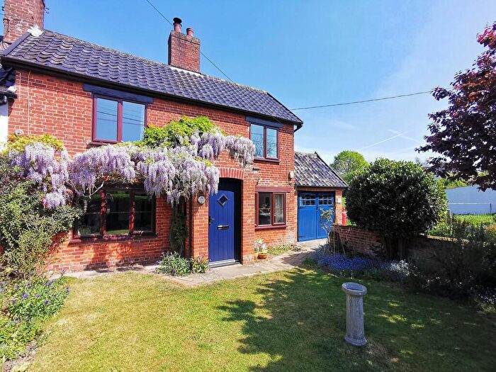 3 Bedroom Semi-Detached House For Sale In Hall Road, Pulham St Mary, IP21
