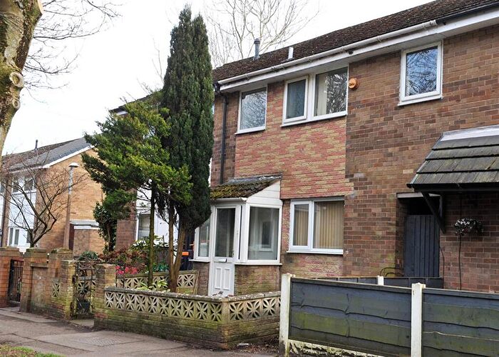 3 Bedroom Town House For Sale In Merlin Road Irlam, M44