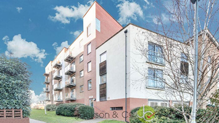 1 Bedroom Apartment To Rent In Hawkins Road, Essex, CO2