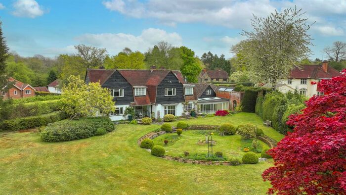 5 Bedroom Detached House For Sale In Frithsden Copse, Potten End, Berkhamsted, HP4