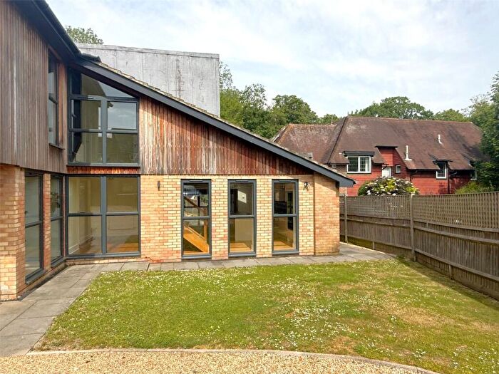 2 Bedroom Property To Rent In Upper Dicker, Hailsham, East Sussex, BN27