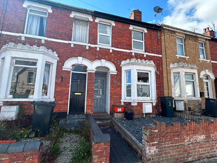 2 Bedroom Terraced House To Rent In Dixon Street, Swindon, SN1