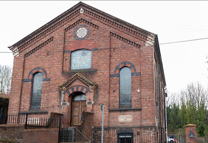 2 Bedroom Flat To Rent In Station Hill, Telford, TF2