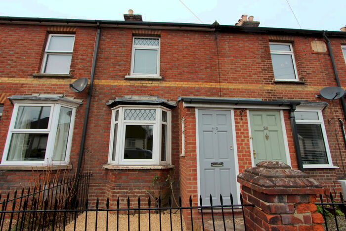 2 Bedroom Terraced House To Rent In New Road, ME20