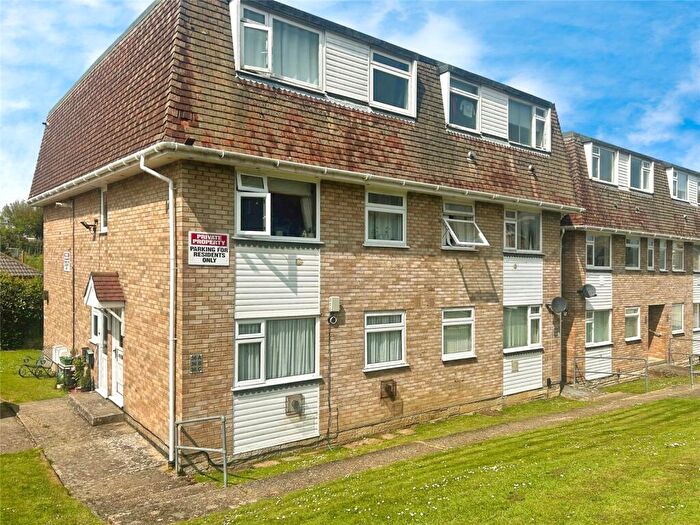 2 Bedroom Apartment For Sale In Fellows Road, Cowes, Isle Of Wight, PO31