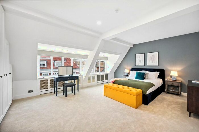 4 Bedroom Flat To Rent In George Street, London, W1H