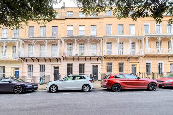 2 Bedroom Apartment For Sale In West Mall, Clifton, BS8