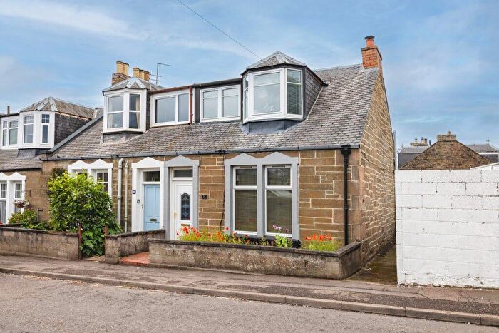 3 Bedroom End Of Terrace House For Sale In West Path, Carnoustie, DD7