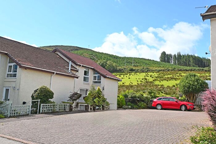 2 Bedroom Terraced House For Sale In Sandhaven, Sandbank, Dunoon, Argyll And Bute, PA23
