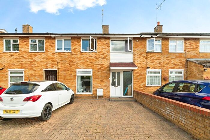 3 Bedroom Terraced House For Sale In Bandley Rise, Shephall, Stevenage, SG2