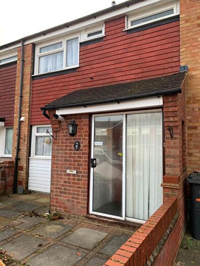 3 Bedroom Terraced House To Rent In Berry Leys, Luton, Bedfordshire, LU3