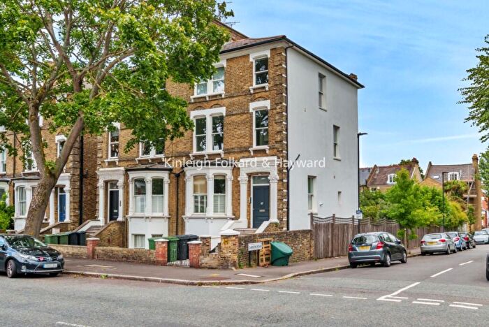 2 Bedroom Flat To Rent In Rosendale Road, West Dulwich, London, SE21