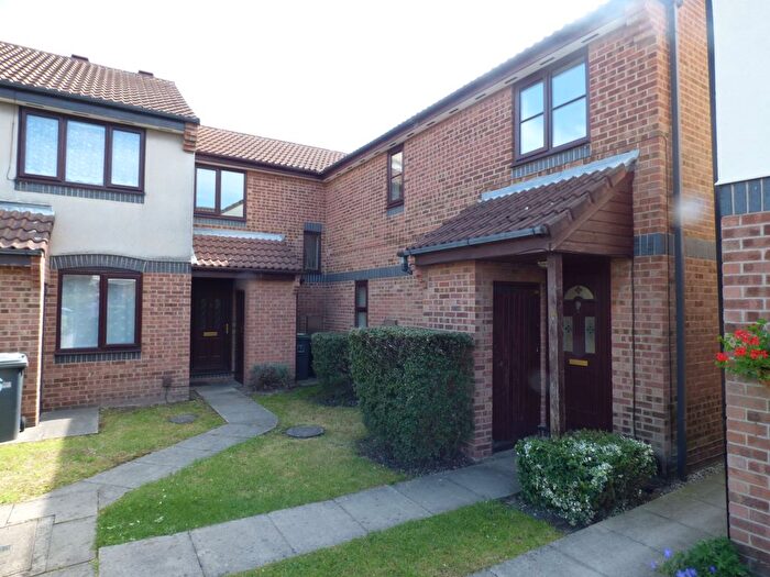 3 Bedroom Semi-Detached House To Rent In Beeston, Nottingham, NG9