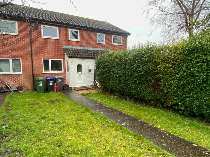 3 Bedroom Property To Rent In Castle View, Westbury, BA13