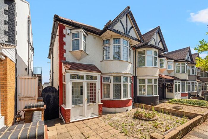 3 Bedroom Semi Detached House For Sale In Park View Gardens, Woodford Avenue, Ilford, London, IG4